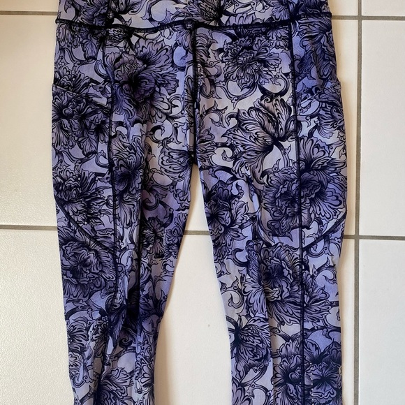 Lululemon Fast And Free Crop Hanakotoba Starlight Multi - Picture 4 of 5